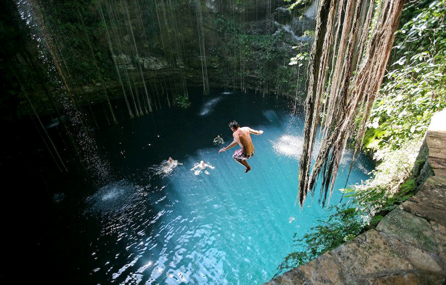 What it feels to swim in a big hole of water: Grand Cenote in Riviera Maya