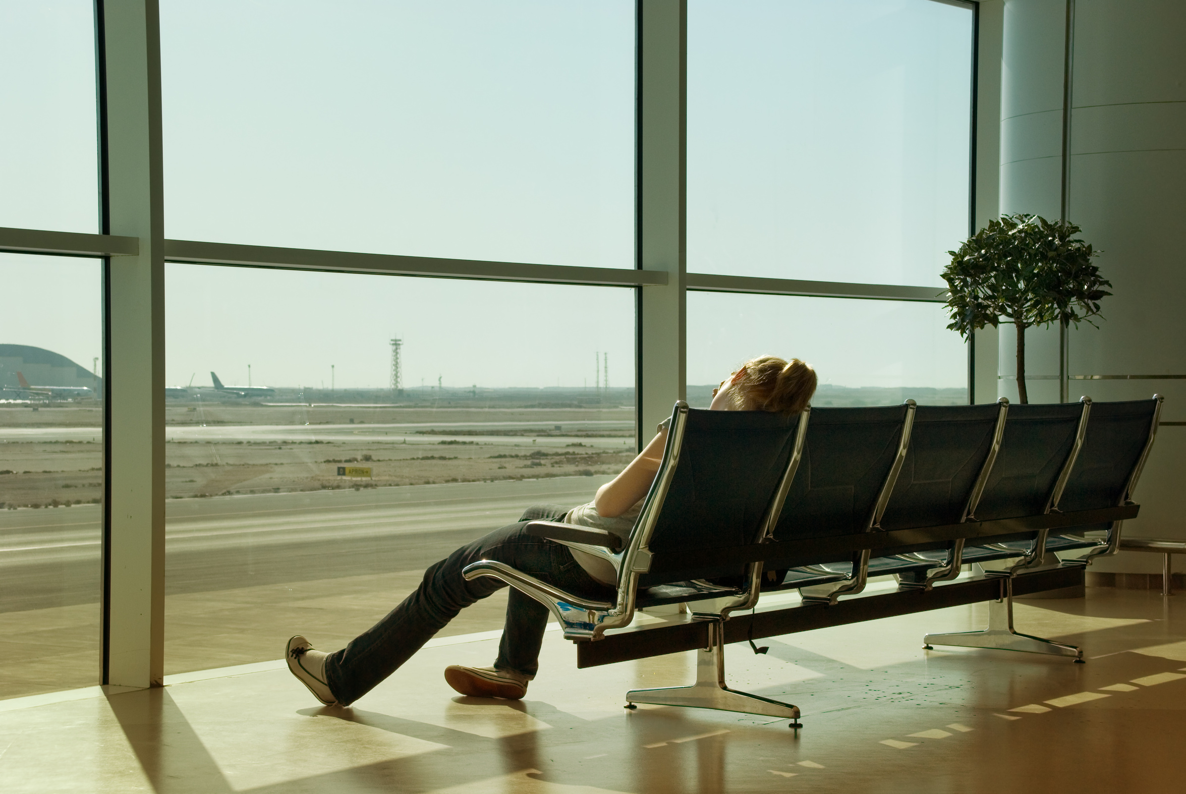 How To Survive An Airport Layover